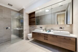 Modern bathroom renovation by Oxeen Construction in Toronto